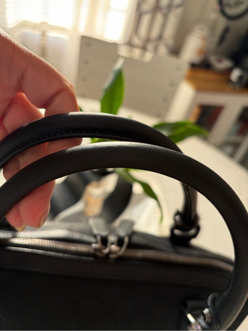 Gucci Black GG Charm Dome Satchel featuring silver-tone hardware - Picture 5 of 15